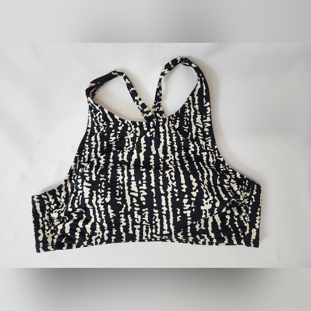 Kona Sol Racerback Swim Top - Black & White Size Small. Lined Cups Adjustable